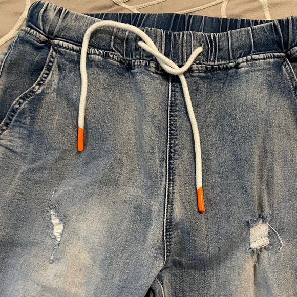 Jeans - PRICE DROPPED ! - Picture 2 of 5